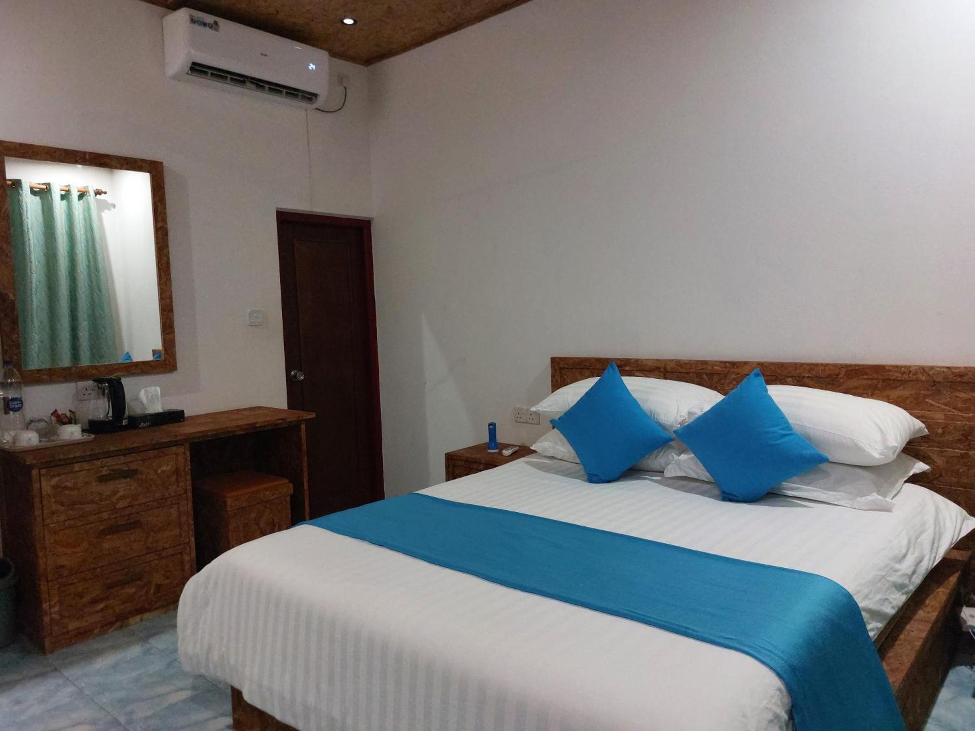 Emzaz Blue Lagoon Ugoofaaru Εξωτερικό φωτογραφία