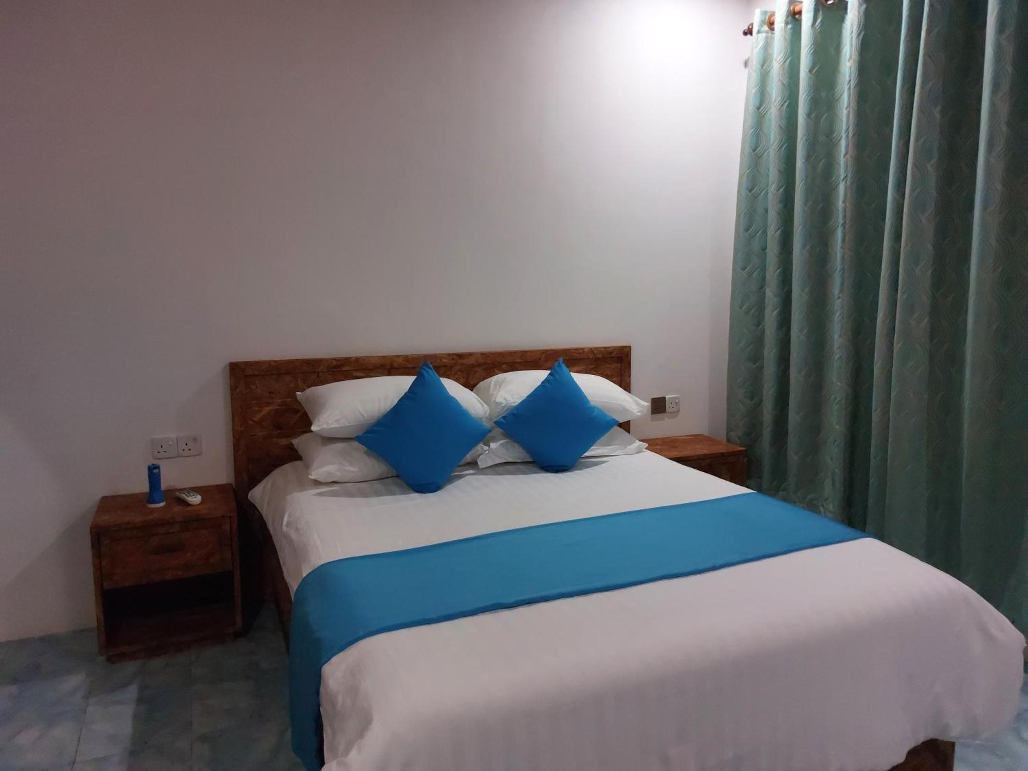 Emzaz Blue Lagoon Ugoofaaru Εξωτερικό φωτογραφία