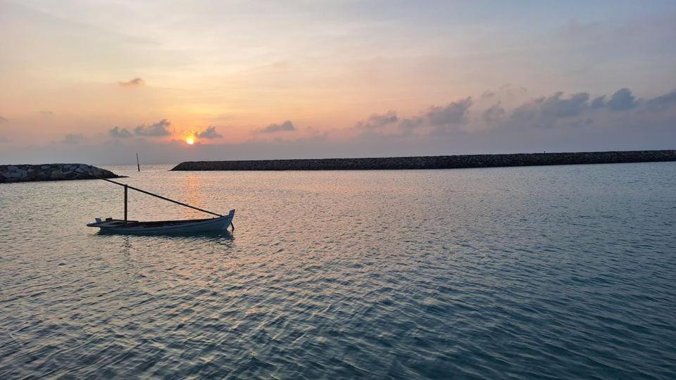 Emzaz Blue Lagoon Ugoofaaru Εξωτερικό φωτογραφία